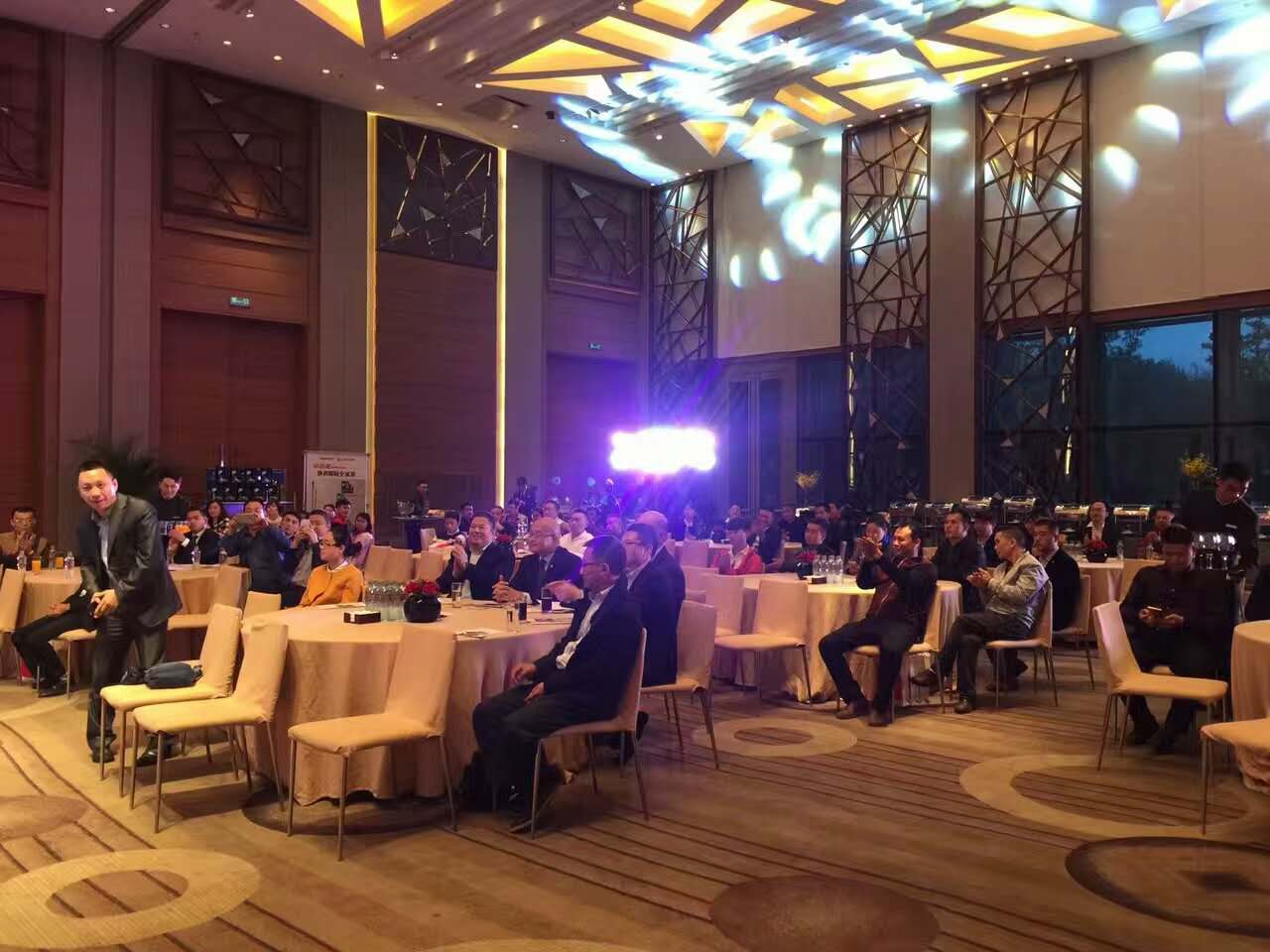 長(zhǎng)城潤(rùn)滑油，中國(guó)平安聯(lián)合推介會(huì)